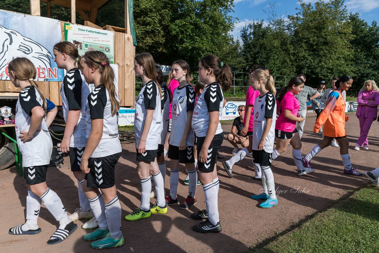 Bild 105 - Loewinnen Cup